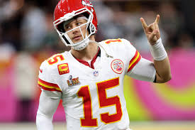 Os destaques do Chargers x Chiefs no Brasil: Mahomes, recordes e emoção